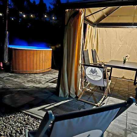 別荘 Lesne Zacisze - Dom Z Kominkiem I Balia *